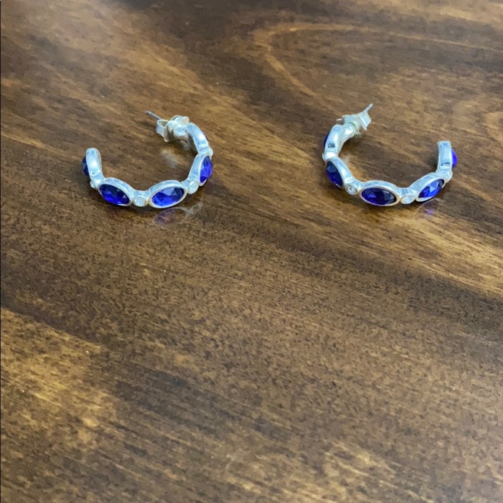 NWOT Avon hoop earrings
